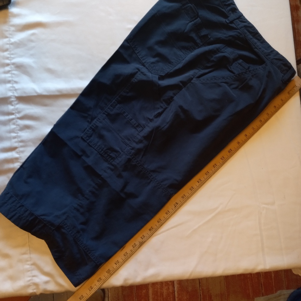 3/4 Length Shorts, East Island